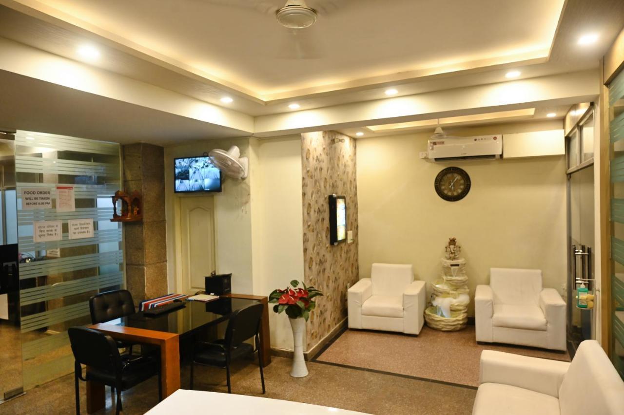 Ganga Darshanam Guesthouse At Dashashwamedh Ghat Varanasi Dış mekan fotoğraf