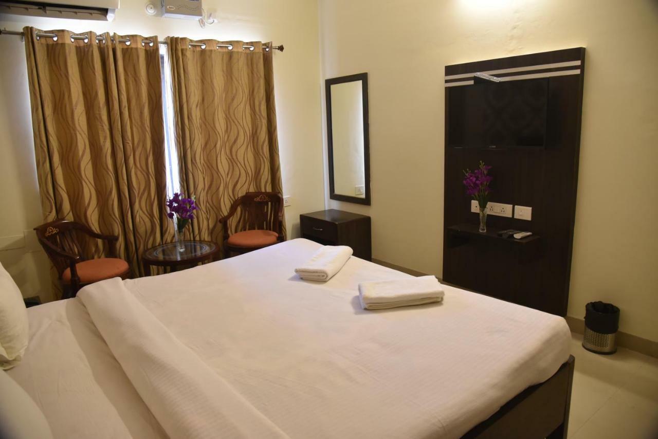 Ganga Darshanam Guesthouse At Dashashwamedh Ghat Varanasi Dış mekan fotoğraf
